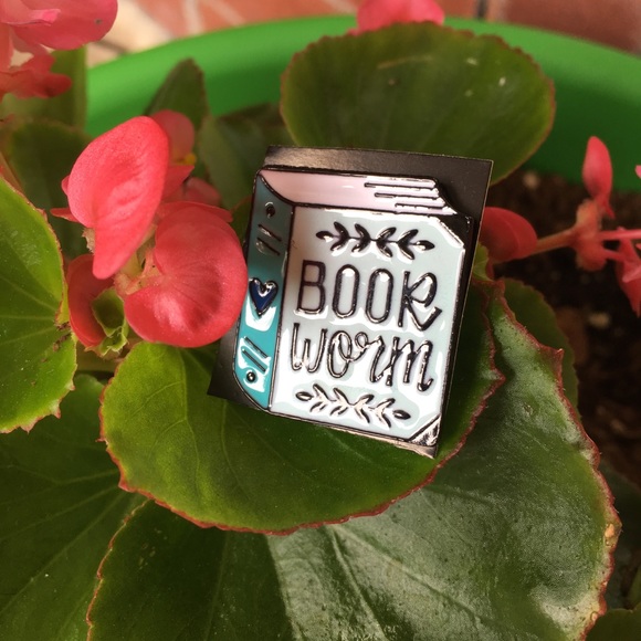 LAST ONE🔥3/$15⚡️Book 🐛 Worm Pin - Picture 4 of 6